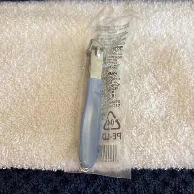 Cortaúñas Avon Azul Curvado Acero al Carbono Nuevo Sellado en Paquete Foto 1 de 2