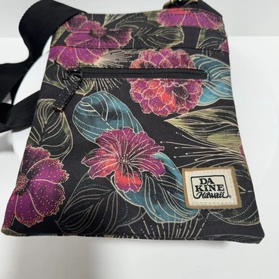 Bolsa tiracolo feminina Dakine Hawaii Jive preta floral ombro alça ajustável - Imagem 1 de 4
