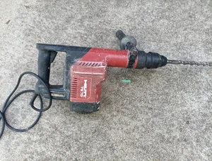 Taladro percutor rotativo Hilti TE75 - rojo. ¡Funciona! - Imagen 1 de 7