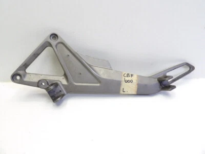 Portapiés delantero izquierdo honda cb 600 f 2005-2006 (Main step hold 201474180 Foto 1 de 2