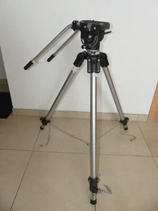Manfrotto 132 Schwerlast Video Stativ mit Fluidkopf 116 - Bild 1 von 6