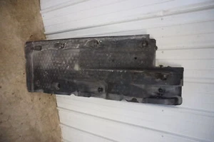 2010-2014 Volkswagen GTI Underbody Shield Panel Right 1K0825202S - Picture 1 of 6