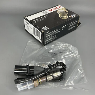 For 04-06 Hyundai Elantra Kia Spectra Spectra5 2.0L Bosch 15646 O2 Oxygen Sensor - Image 1 of 4