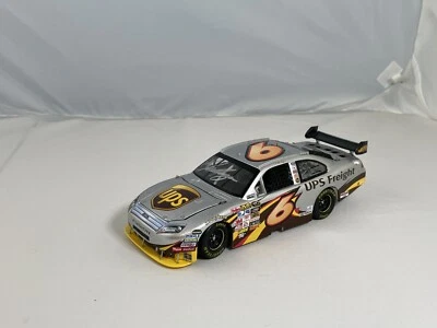 David Ragan #6 2009 UPS Freight Ford Fusion 1/24 NASCAR diecast firmado Foto 1 de 4