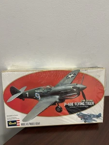 Revell P-40E Flying Tiger 1/48 Scale Kit #H-30 - Picture 1 of 2