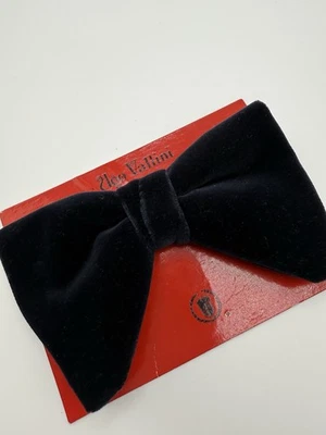 Ugo Vallini Velvet Vintage, Dark Navy Bow tie Large Clip On - Image 1 of 4