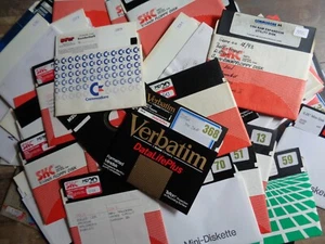 50 STÜCK DISKETTEN 5,25" --  COMMODORE 64/128 - KONVOLUT - Picture 1 of 3
