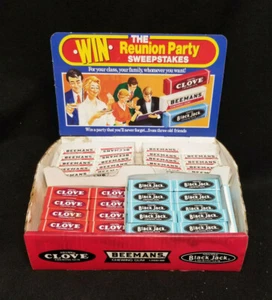 ADAMS CLOVE BLACK JACK BEEMANS CHEWING GUM COUNTER STORE DISPLAY - Picture 1 of 7