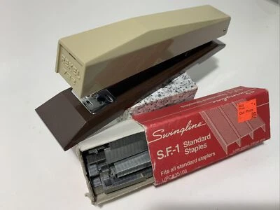 Vtg  Retro Rexel Stapler No.722 Great Britain & Swingline S.f.-1 Staples Box - Image 1 of 4