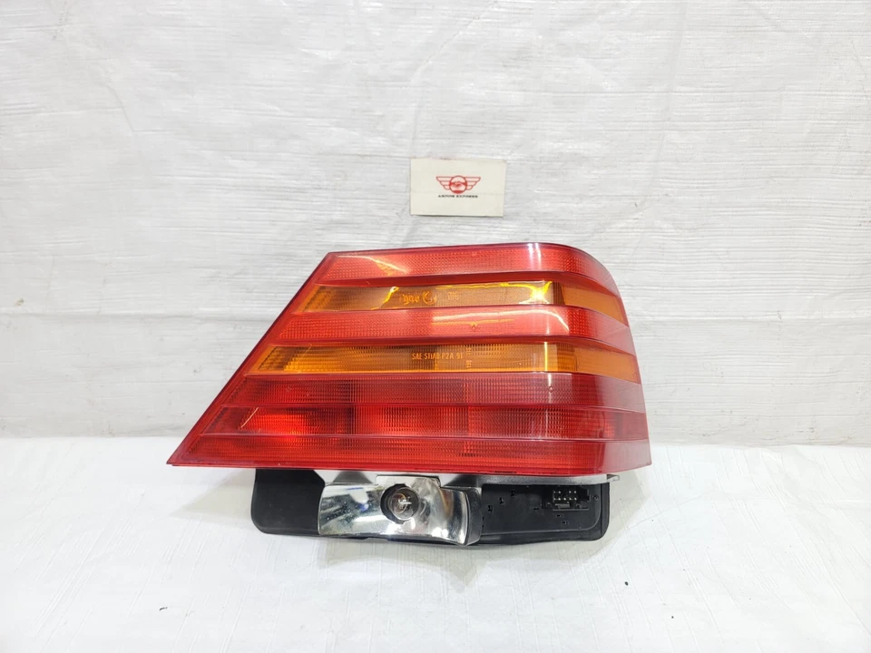 1992-99 梅赛德斯-奔驰 300SE W140 S420 S320 右乘客尾灯 原始设备制造商 — 第 1/4 张图片