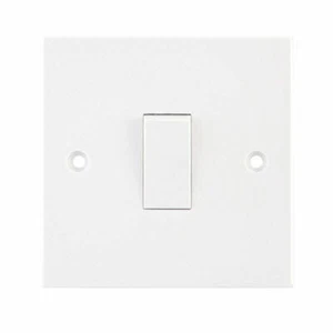 EXCEL Wiring EX11S BS3676 10A 250VAC plate switch 1 gang 1 way 85x85mm white new - Imagen 1 de 1