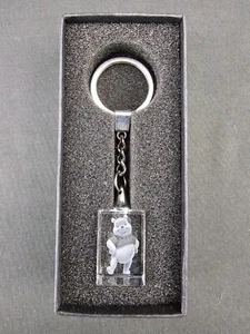 Disney Arribas Brothers Crystal Arts 3D Laser Etched Keychain Winnie the Pooh - Picture 1 of 5