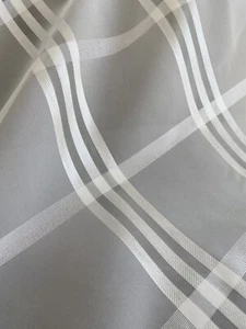 Gardinen Stoffe Vorhänge Meterware weiß Muster Linien Höhe 1,50 m transparent - Bild 1 von 6