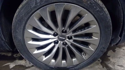17 - 19 GENESIS G90 Wheel 19" E874727 - Image 1 of 4
