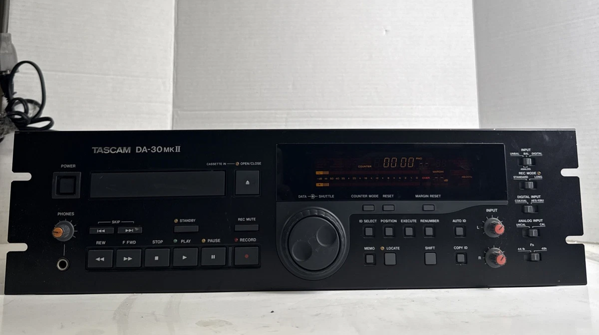 TASCAM DA-30 ジャンク s-l1200.jpg