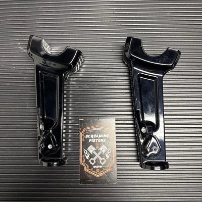 2024-2025 OEM Harley Road Glide CVO ST Risers (preto brilhante) FLTRXSTSE - Imagem 1 de 4