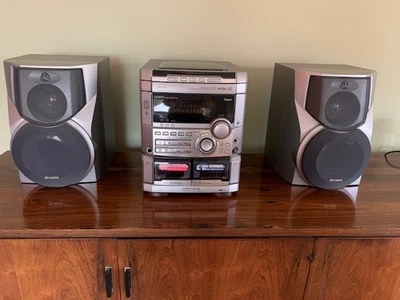 SISTEMA ESTÉREO DISCO COMPACTO AIWA NSX-A777 CON MANDO A DISTANCIA EN DOS CAJAS ORIGINALES Foto 1 de 4