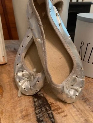 Zapatos sin cordones Gap planos estrellas plateadas talla 9 Foto 1 de 4