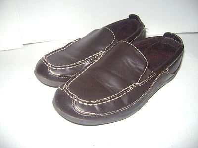 COLE HAAN LIL FINLEY ESCUELA JÓVENES NIÑOS ZAPATOS MOCASINES DESLIZABLES talla 1 M MARRÓN Foto 1 de 4