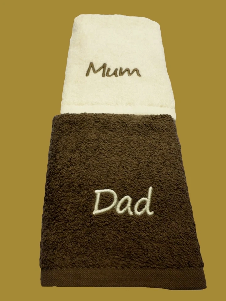 Juego de paños faciales bordados MAMÁ/PAPÁ. Selección de colores, regalo ideal Foto 1 de 1