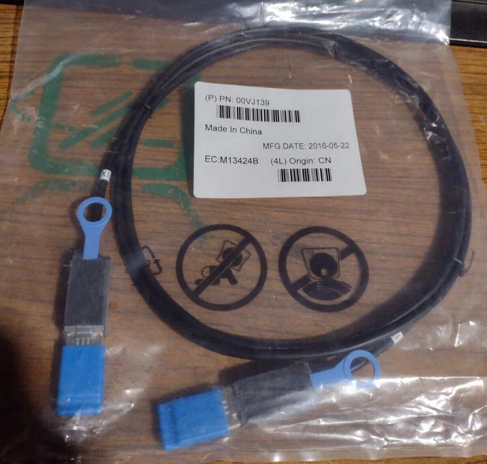 IBM 2.0 Meter Mini-SAS / Mini-SAS Cable (00VJ139) - FAST SHIPPING! #Z41 - Image 1 of 3