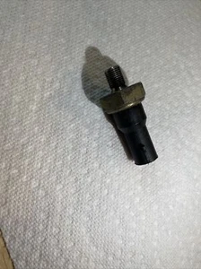 Oil Pressure Sensor Switch Ducati 748 996 998 ST2 ST4 ST4S 750SS 900SS Monster  - Picture 1 of 1