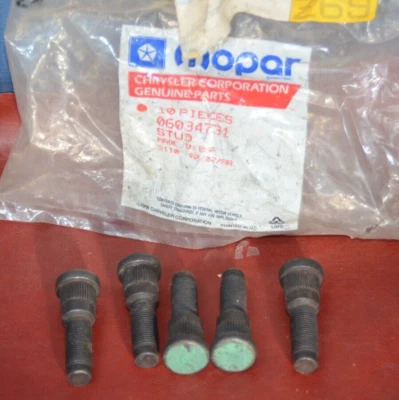 5 новых из старых запасов болтов-гвоздиков для задней оси фургона Dodge 1994-03 годов выпуска 1/2 дюйма - 20 MOPAR 6034731 - Изображение 1 из 4
