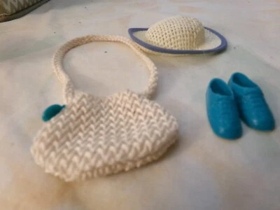 Barbie shoes tote & hat lot - Изображение 1 из 2