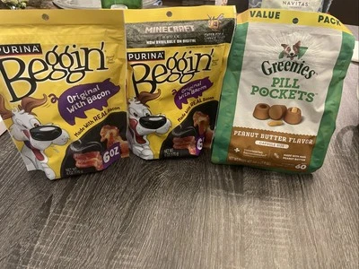 Lot Of 8 Purina Beggin' Strips 6 Oz Original With Bacon Flavor Chewy Dog Treats - Image 1 of 2