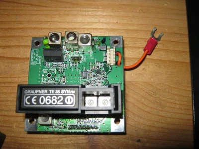 Graupner transmitter RF module SYN 35 MHz A + B MC 19 /22 - Image 1 of 3