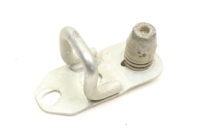 Honda Pioneer 700-4 17 Door Striker Front 67238-HL3-A00 #1 52247 Foto 1 de 2