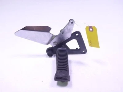 09 Suzuki GS 500 conjunto traseiro direito traseiro protetor de calcanhar dianteiro driver peg - Imagem 1 de 4