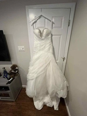 Vestido de Novia Alfred Angelo 261 Talla 2 Jazmín Walt Disney Novia Tul Brillo Foto 1 de 4
