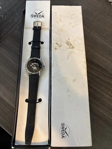VINTAGE CAMEL ONYX SWEDA BLACK FACE COLLECTIBLE WATCH WITH LEATHER BAND - NEW - Picture 1 of 7