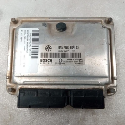 045906019CE centralina motore SKODA FABIA 5J2 715960 - Immagine 1 di 4