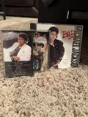 Michael Jackson Lot of 3 Music Disc Michael Jackson Vintage - Image 1 of 4