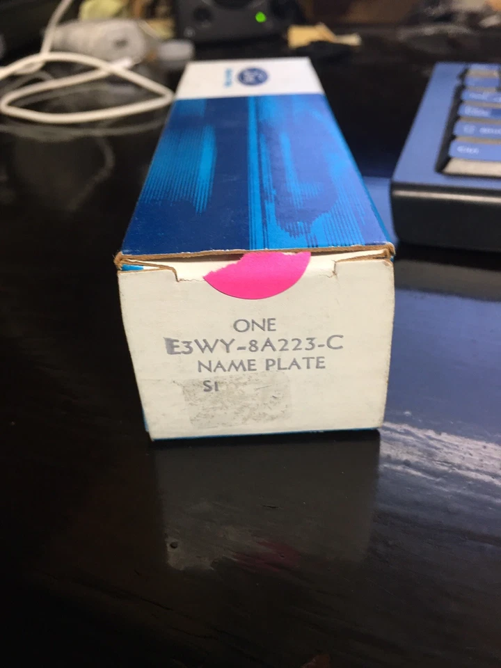 NUEVA PLACA DE IDENTIFICACIÓN GENUINA E3WY8A223C 1983 1984 MERCURY COUGAR GRILL ''MERCURIO''  Foto 1 de 1