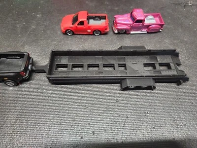 1/64, TRAILER TRANSPORTS 2 CARS, HOTWHEELS AND M2 AND MORE - Image 1 of 4