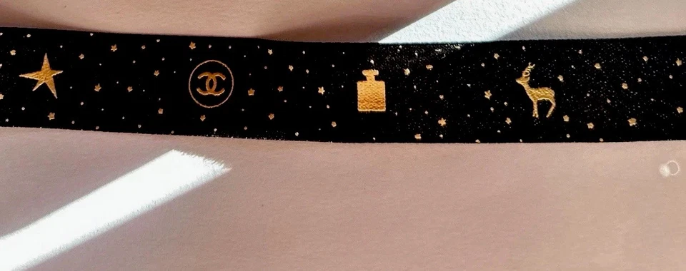 CHANEL XMAS RIBBON AUTH BLACK & GOLD SATIN 2.5cm WIDTH CUT TO LENGTH REQUIRED 1m - Image 1 of 3