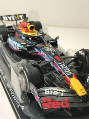 1:24 Red Bull RB19 - Max Verstappen 2023 Miami GP + Magazine - Immagine 1 di 4
