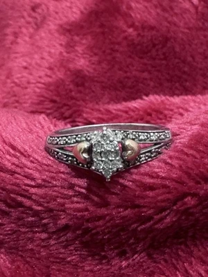 Anillo con racimo de diamantes estilo corazón y marquesa de oro de 10 quilates de plata de ley 925 talla 7 Foto 1 de 4