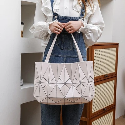 Fashionable Solid Color Geometric Pattern Large Capacity Women Casual Tote Bag - Image 1 of 4