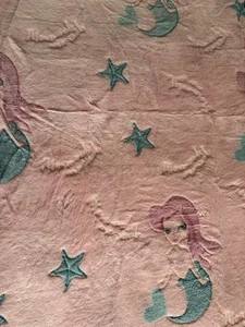 Glow In The Dark Blanket Mermaid - Picture 1 of 5
