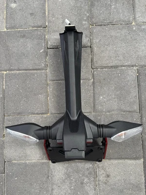 DUCATI Panigale 959/1299 SOPORTE DE PLACA DE LICENCIA Y INTERMITENTES... REPUESTOS OEM Foto 1 de 4