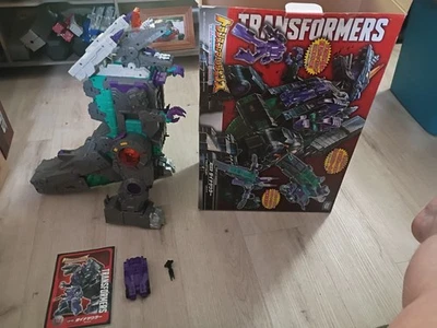 Tomy Legends Series: Transformers LG43 Trypticon casi completo Foto 1 de 4