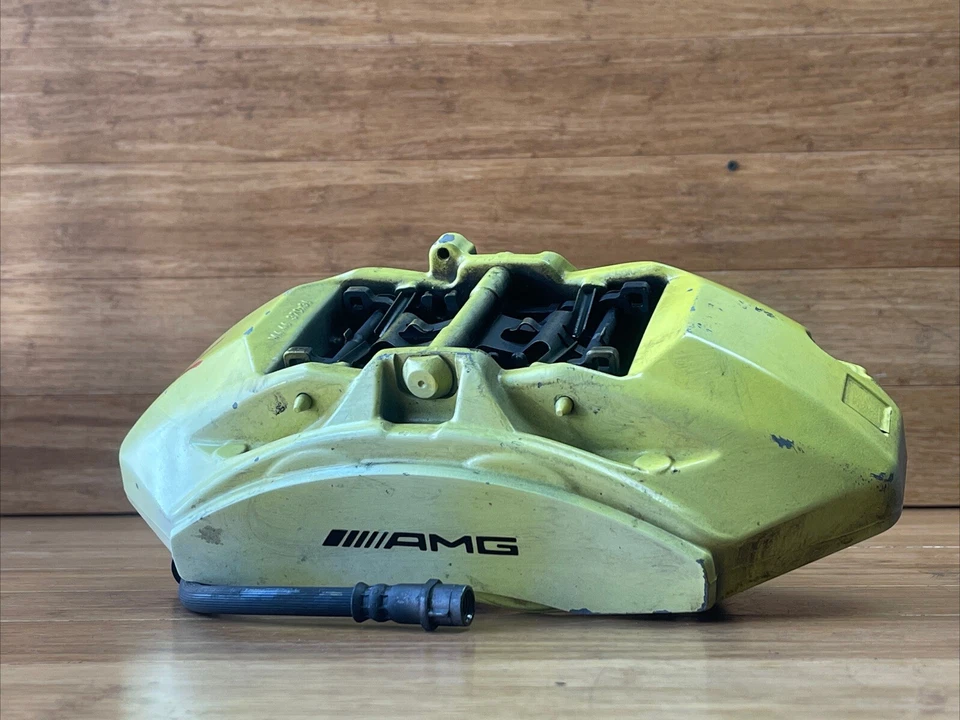 Pinza de freno delantera izquierda mercedes s450 w222 2015-2020 a2224215198 fabricante de equipos originales Foto 1 de 4