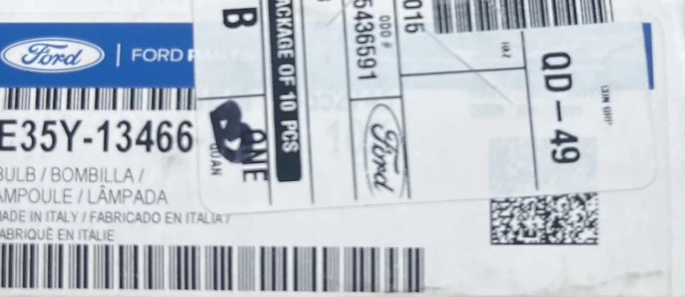 OEM NUEVO 2015-2019 Ford Taurus/Sedán Policía Lámpara Señal Delantera Bombilla E35Y13466B Foto 1 de 1