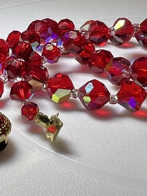 "Collar vintage de cristal rojo facetado corte vidrio 20"" cierre de piedra ovalado" Foto 1 de 4