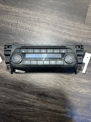 2019 Mazda CX-5 Temperature Control Unit P/N: 61190 8H15 - Image 1 of 4