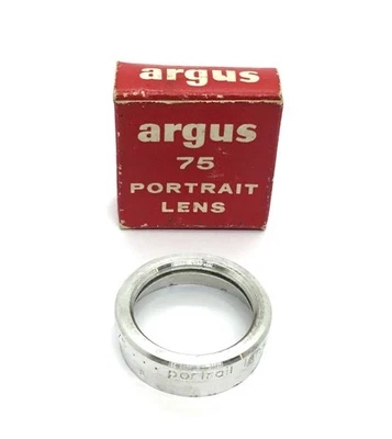 ARGUS 75 Vintage Slip On Portrait Lens - Use At 3 to 4 Feet + Box & Instructions - Image 1 of 4